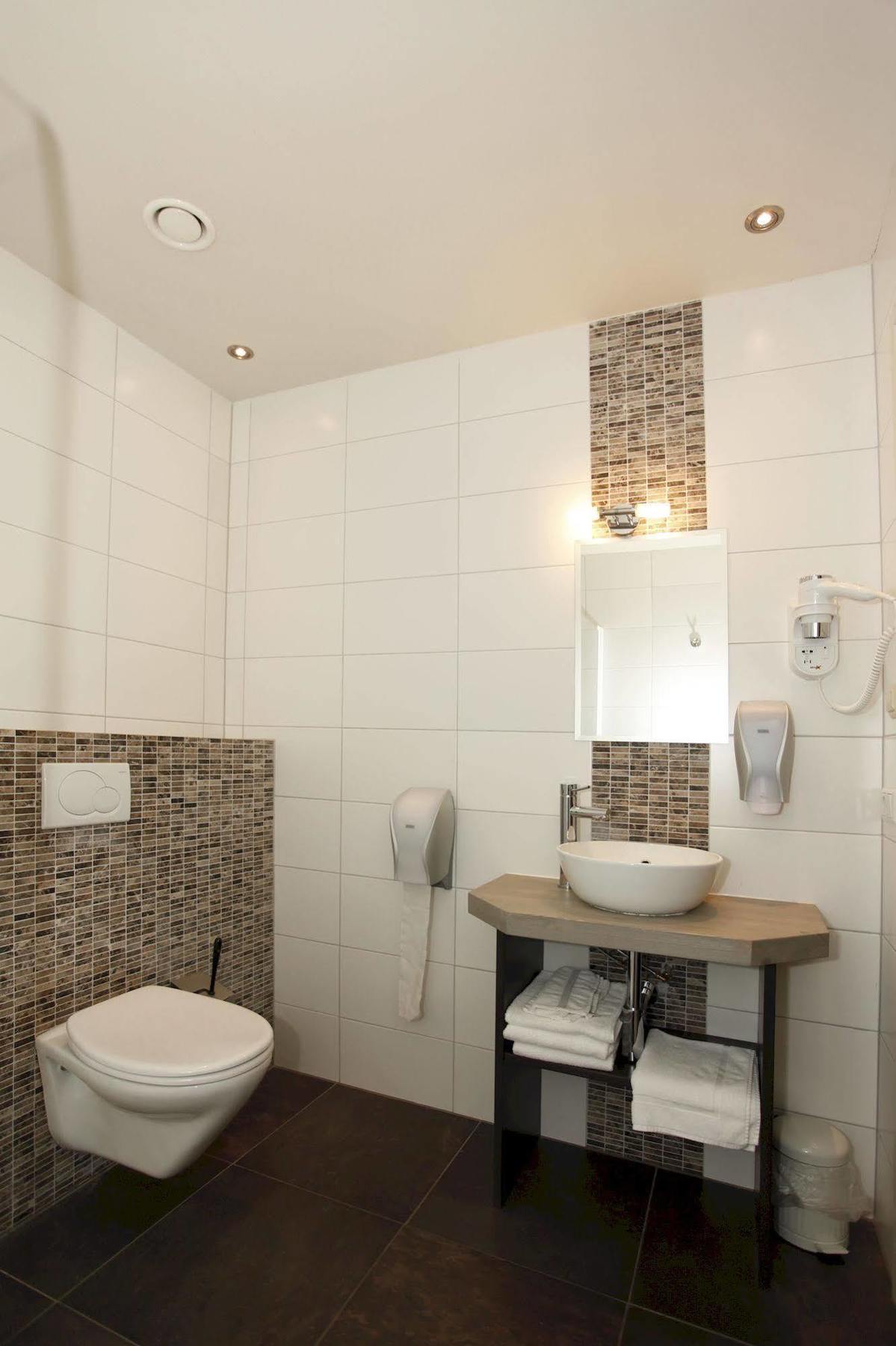 Lightotel Veldhoven Airport מראה חיצוני תמונה